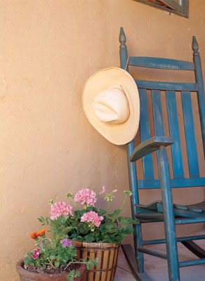 
Thick straw-clay exterior walls add texture and keep the home comfortable year-round.
